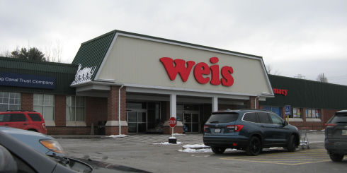 [Weis store]